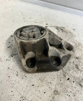 Audi A6 S6 C6 4F Rear differential mounting bracket 8e0599125h