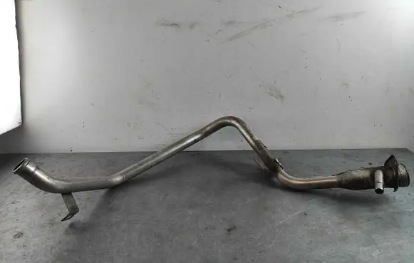 Jaguar F-Pace Fuel tank filler neck pipe T4A17527