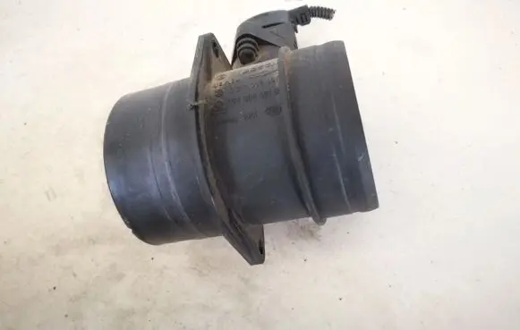 Volkswagen Touran I Mass air flow meter 0281002461 074906461b