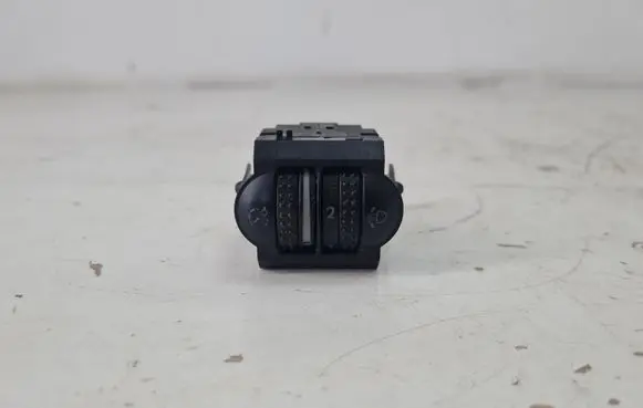 Volkswagen PASSAT B5.5 Headlight level height control switch 3B0941333C