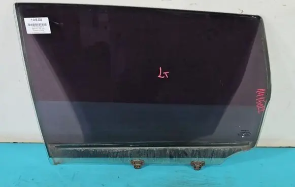 Nissan Note (E11) Rear door window glass IMPRK1415022