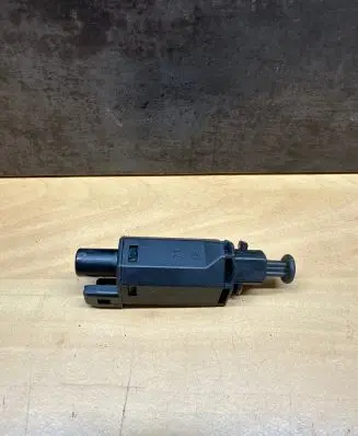 Volkswagen Golf IV Brake pedal sensor switch 191945515B