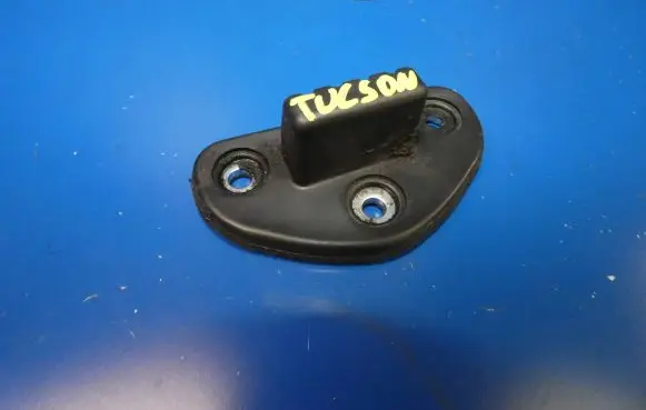 Hyundai Tucson TL Tailgate/trunk/boot lid buffer 81739-C9000