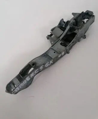 Rear door exterior handle/bracket