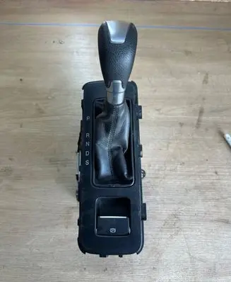 Ford Escape III Gear shifter/selector