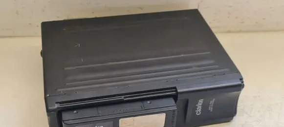 Peugeot 607 CD/DVD changer 9636561780