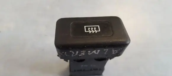 Nissan Almera Windscreen/window heater switch