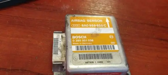 Audi A6 S6 C4 4A Airbag control unit/module 8A0959655C