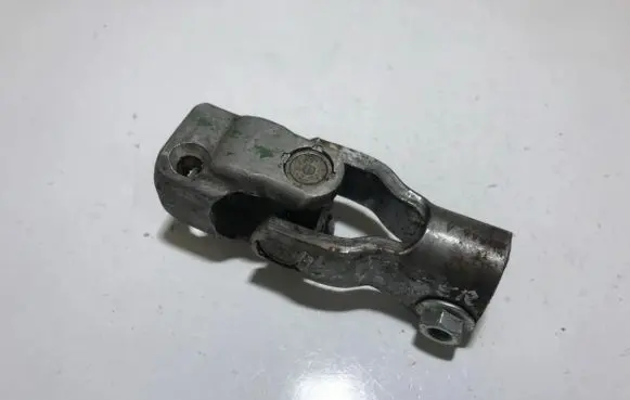 Chrysler Voyager Steering column universal joint
