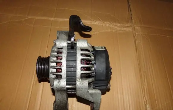Opel Zafira A Generator/alternator