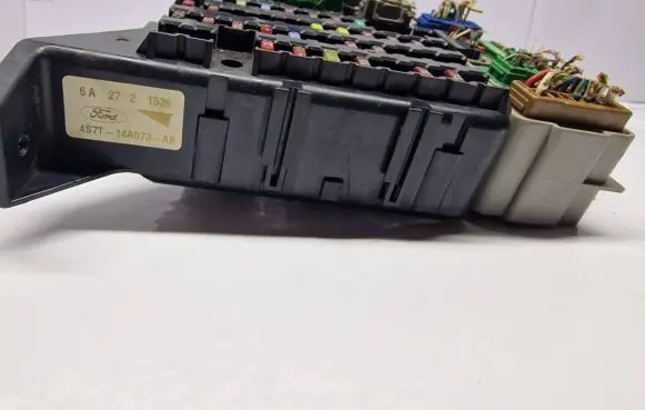 Ford Mondeo Mk III Fuse box set 4S7T14A073AB