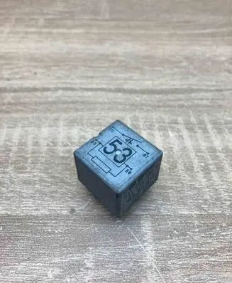 Audi A4 S4 B6 8E 8H Other relay 141951253B 20240072
