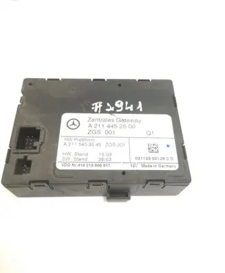 Mercedes-Benz E W211 Door central lock control unit/module A2114452500
