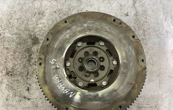 Nissan Navara D40 Dual mass flywheel 12310eb30a