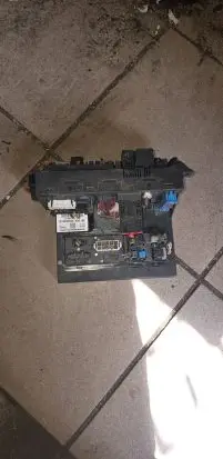 Mercedes-Benz E W211 Fuse module 2115457401