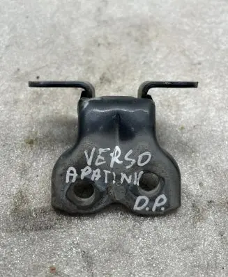 Toyota Avensis Verso Front door lower hinge 