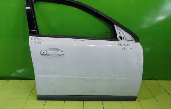Volvo V70 Front door PRZOD 13AB87 CBB4D98BB67D400080