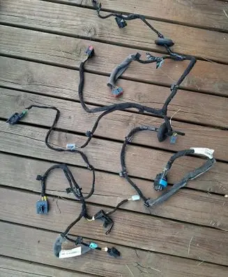 Volvo XC60 Rear door wiring loom 32143979 32143956