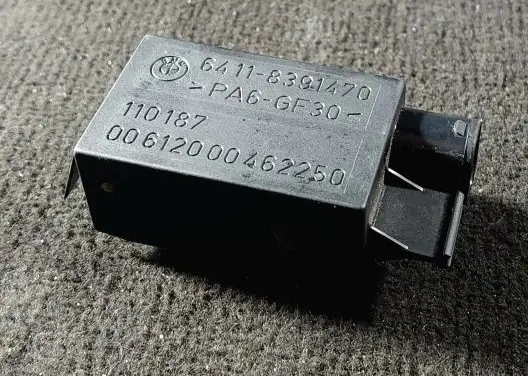 BMW 5 E39 Coolant fan relay 64118391470 110187 0462256