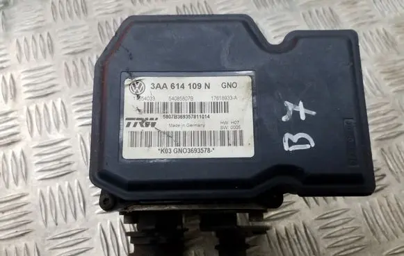 Volkswagen PASSAT B7 ABS Pump 3AA614109N