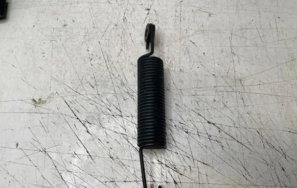 BMW 5 E60 E61 Tailgate/trunk/boot tension spring 7045884