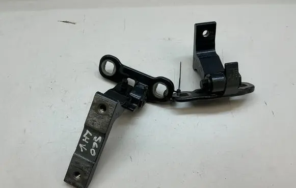 Volvo S60 Rear door upper hinge 31424455