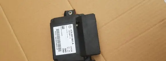 Volkswagen PASSAT CC Hand brake control module 3C8907801A 16919901C