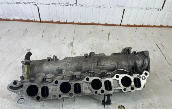 Opel Vectra C Intake manifold 55182684 55210201 20346203