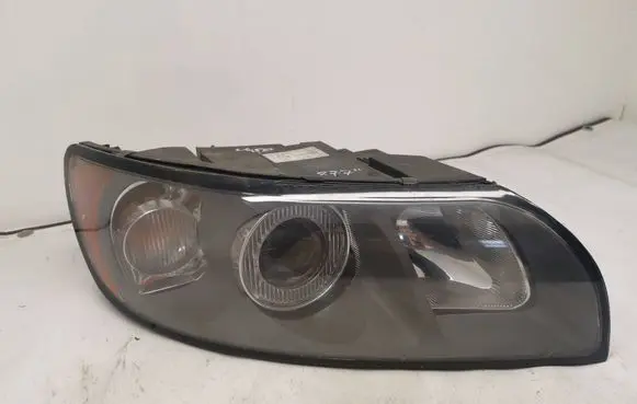 Volvo V50 Headlight/headlamp 20B031