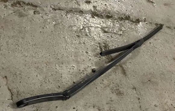 BMW 5 F10 F11 Front wiper blade arm 7203156 00430
