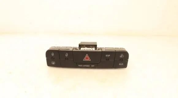 Seat Ibiza IV (6J,6P) Hazard light switch 6J0927137