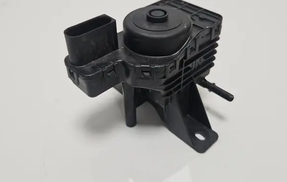 BMW X5 E70 Adblue pump 7205041 0928B01801 0928404001