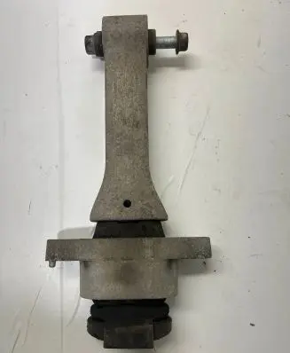 KIA Sportage Engine mount bracket