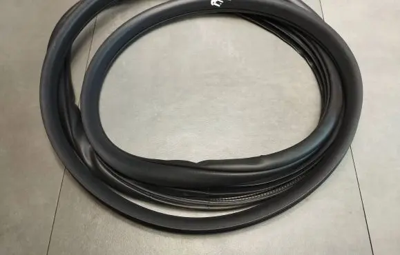 Volkswagen Amarok II Front door rubber seal 2HJ837912D