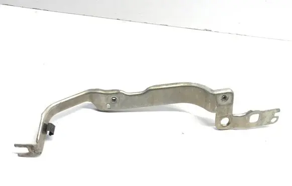 Audi A6 C7 Fender mounting bracket 4G0807592B