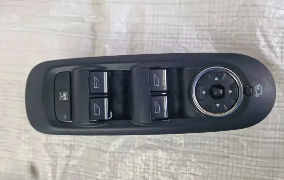 Ford Mondeo MK IV Electric window control switch 7S7T-14A132-BC