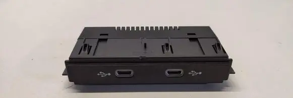 Volkswagen Tayron II USB socket connector 5NA035700