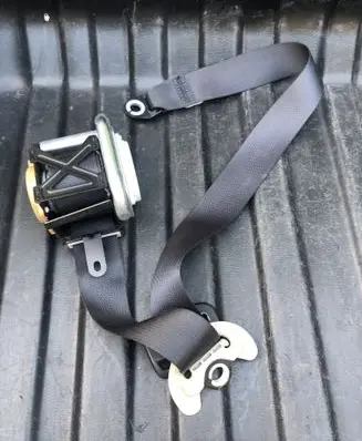 Infiniti FX Front seatbelt C9537HL11 TKAH2EG515