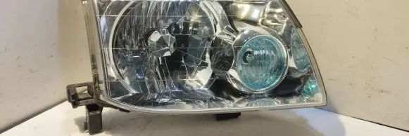 Nissan X-Trail T30 Headlight/headlamp 1682