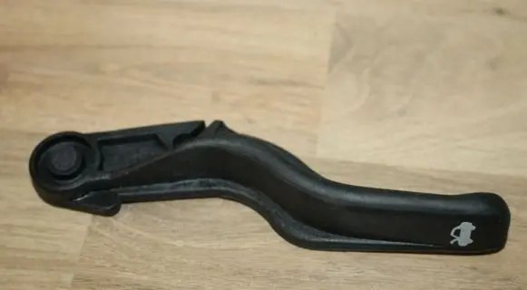 Saab 9-5 Engine bonnet (hood) release handle