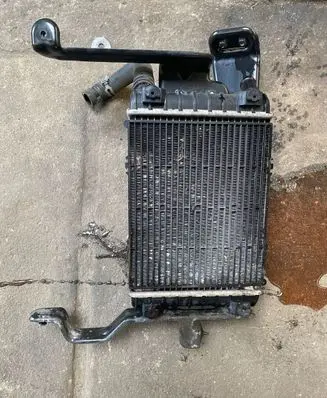 Audi Q7 4M Coolant radiator 4M0121212D