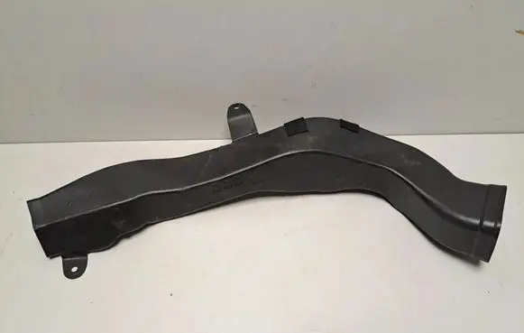 BMW X7 G07 Cabin air duct channel 7466094