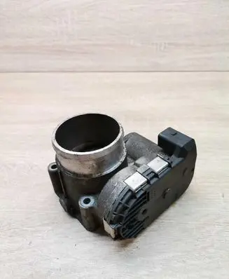 Volkswagen PASSAT B5 Throttle valve 06B133062B