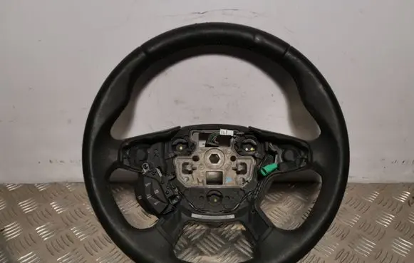 Ford Kuga II Steering wheel