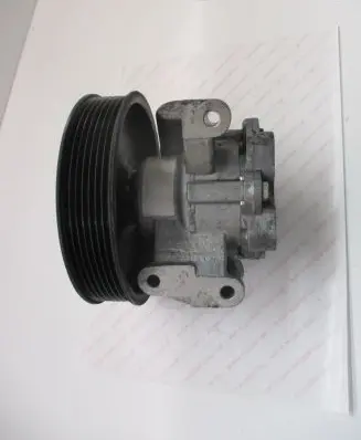 Mercedes-Benz C W204 Power steering pump A0034664301 271952