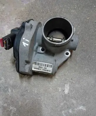 Ford Focus Throttle valve 2S6UGA VR2S6U9E927FC
