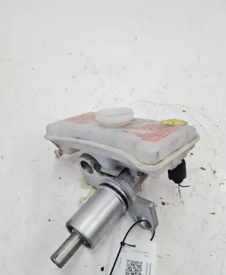 Audi A6 S6 C6 4F Master brake cylinder