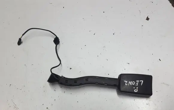 Seat Leon (1P) Front seatbelt buckle 5P0857756FXAUTOPX 5P0857756F