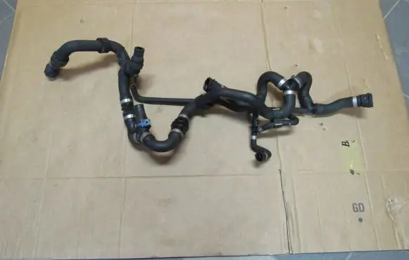 Mercedes-Benz AMG GT R190 C190 Engine coolant pipe/hose A1905010364