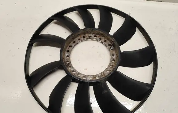 Audi A4 S4 B5 8D Fan impeller 058121301B